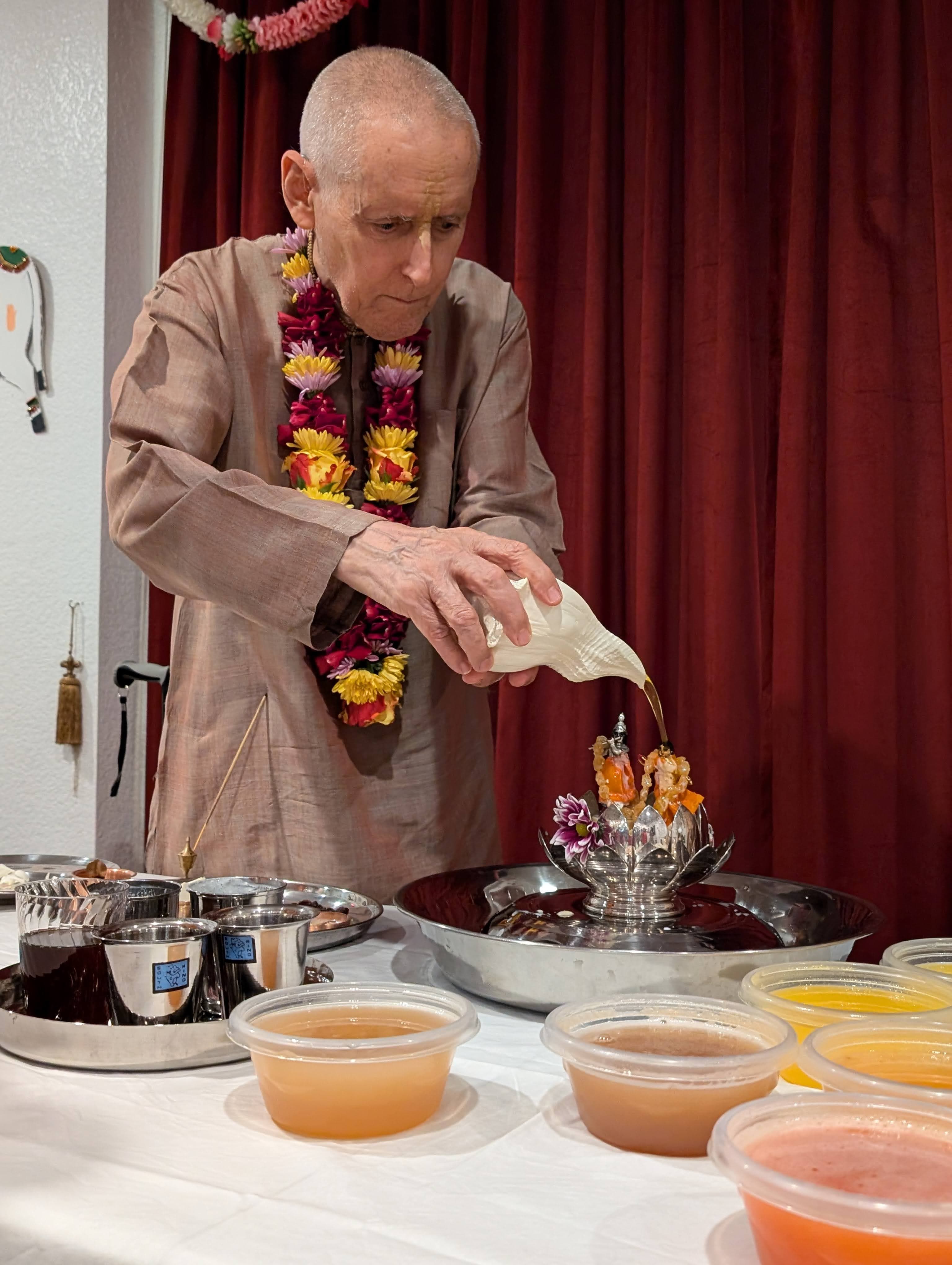 Temple Life — Photo 10